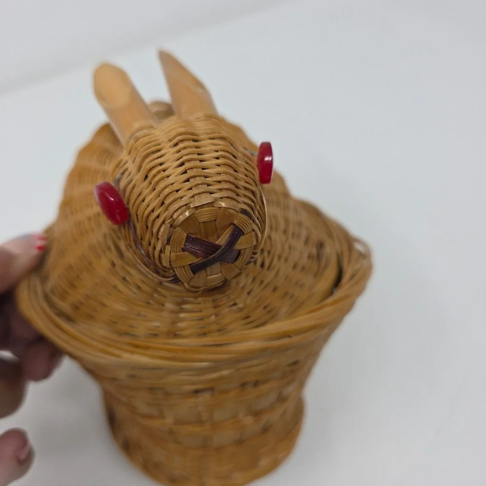 Unbranded Woven Bunny Rabbit Basket Natural Tan Red Eyes Bamboo Ears Decor